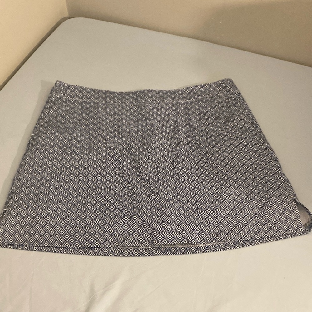 BNWOT Lady Hagen White and Blue Golf Skort